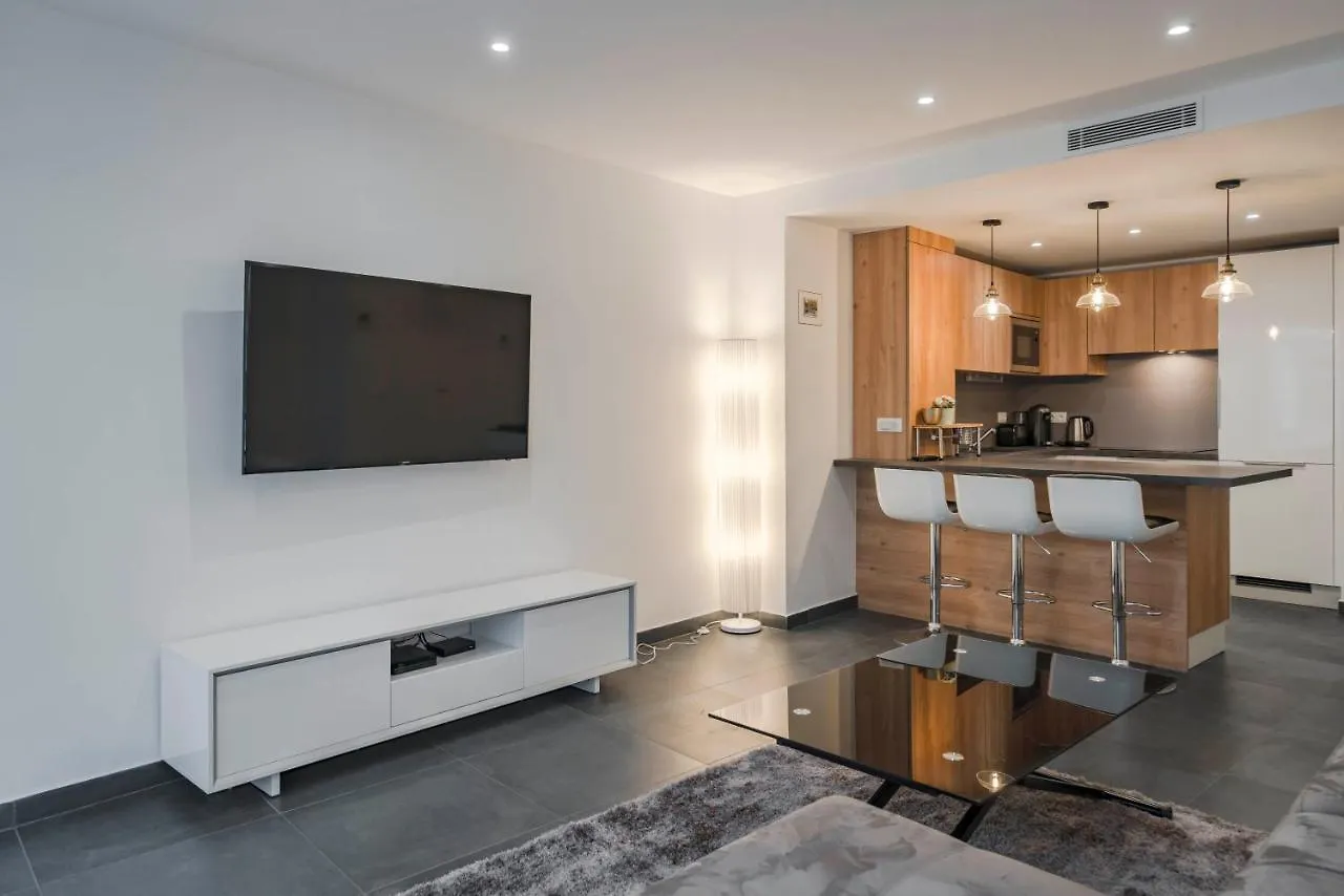 Wonderful One Bedroom Heart Of Cannes, 2Min Walk To Carlton Hotel! Frankrike